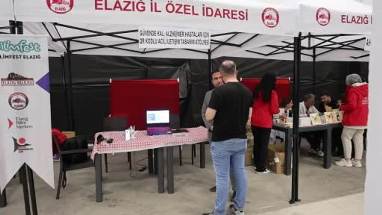Kaybolmaya karşı qr: lise öğrencilerinden Alzheimer için tanımlama sistemi