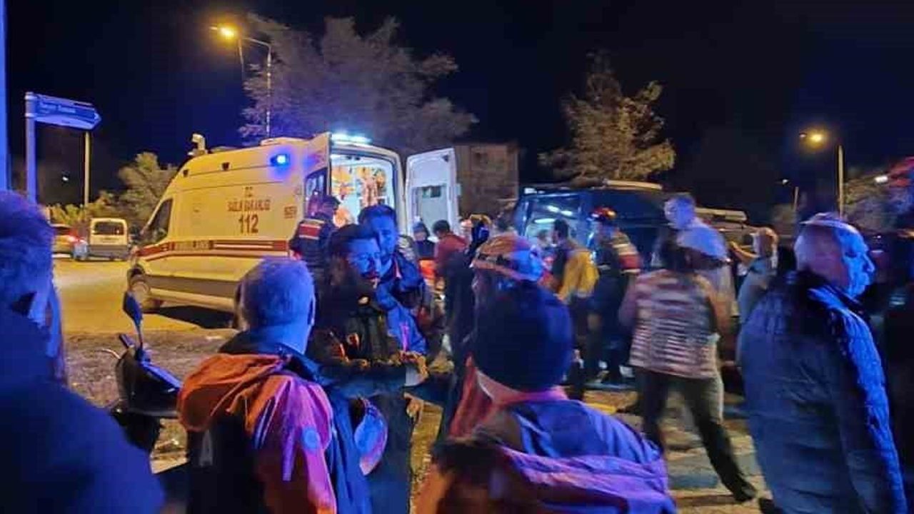 Kayıp Alzheimer hastası Hikmet amcayı jandarma 'devlet seni burada bırakır mı' sözleriyle kurtardı