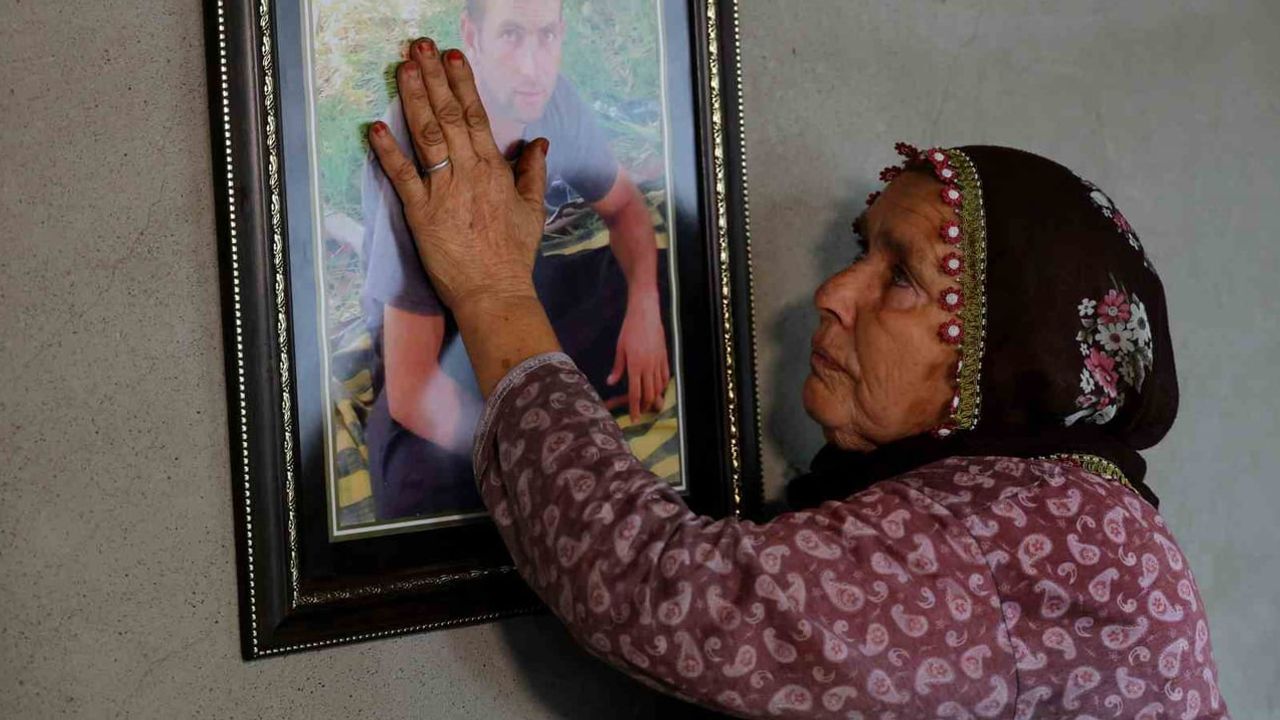 Kayıp evladın ardından 14 yıl: mezar ve haber isteyen anne