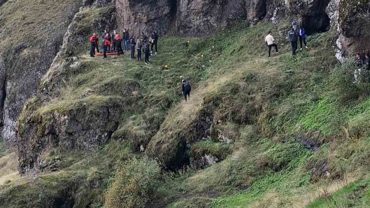 Kayıp işçinin bedeni Şebinkarahisar kalesi yamaçlarında bulundu