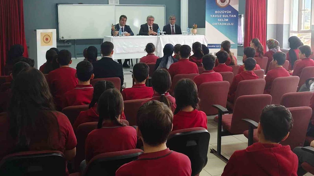 Kaymakam Helvacı Bozüyük'te okulların eğitim işleyişini yerinde değerlendirdi