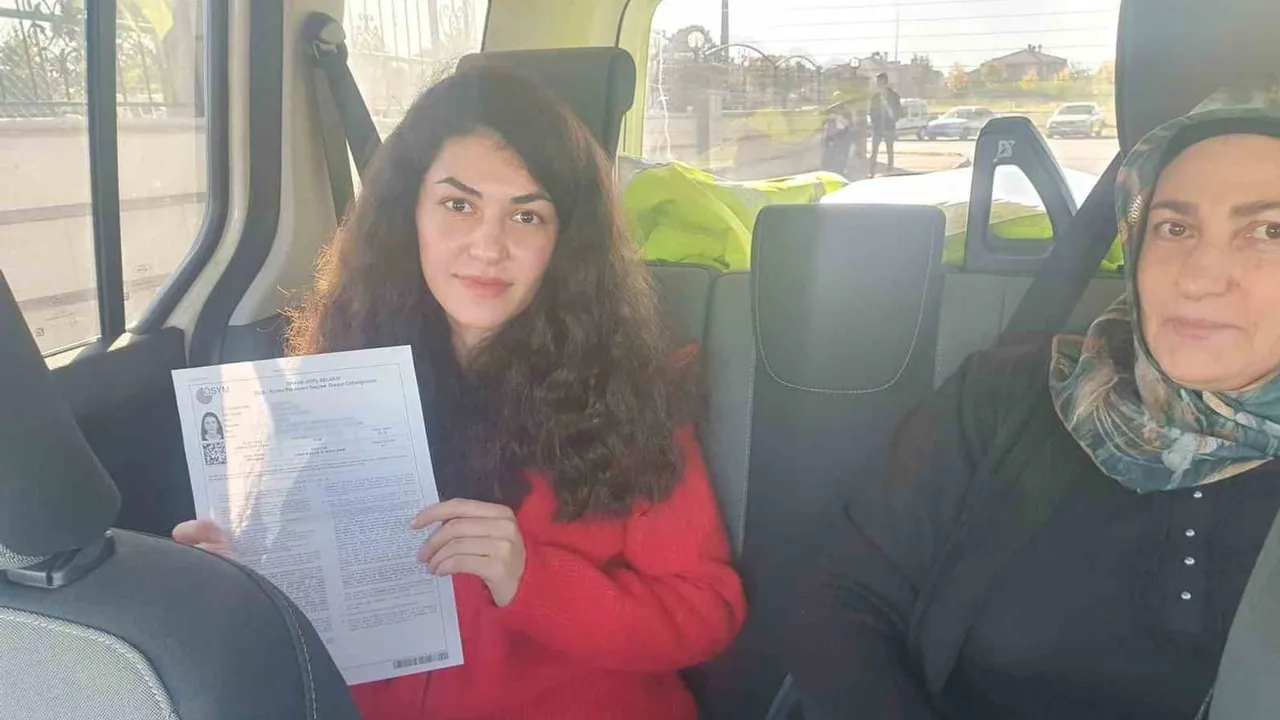 Kayseri büyükşehir ekipleri KPSS adaylarını zamanında sınav salonuna ulaştırdı