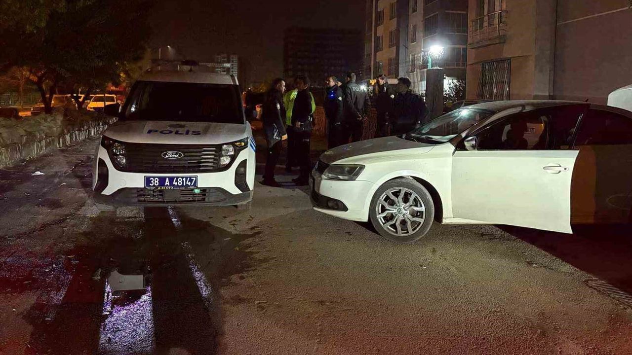kayseri'de 'dur' ihtarına uymayan sürücü kovalamaca sonrası yakalandı