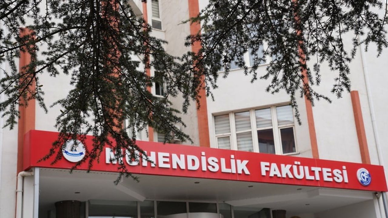 Kayseri Ticaret Borsası erciyes gıda mühendisliğine laboratuvar desteği sağladı