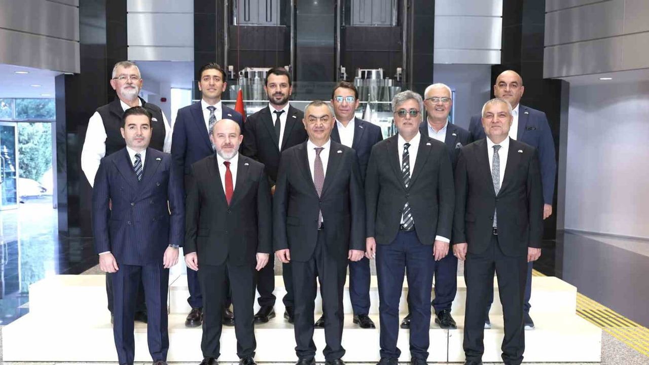 KAYSO'da yeni dönem yönetimi belli oldu: Mehmet Büyüksimitci yeniden başkan