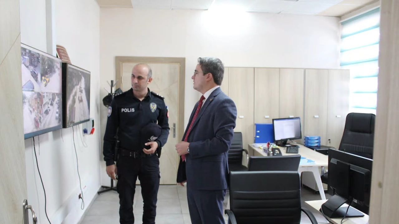 Kemaliye kaymakamı emniyet teşkilatının hizmet ve çalışmalarını yerinde inceledi