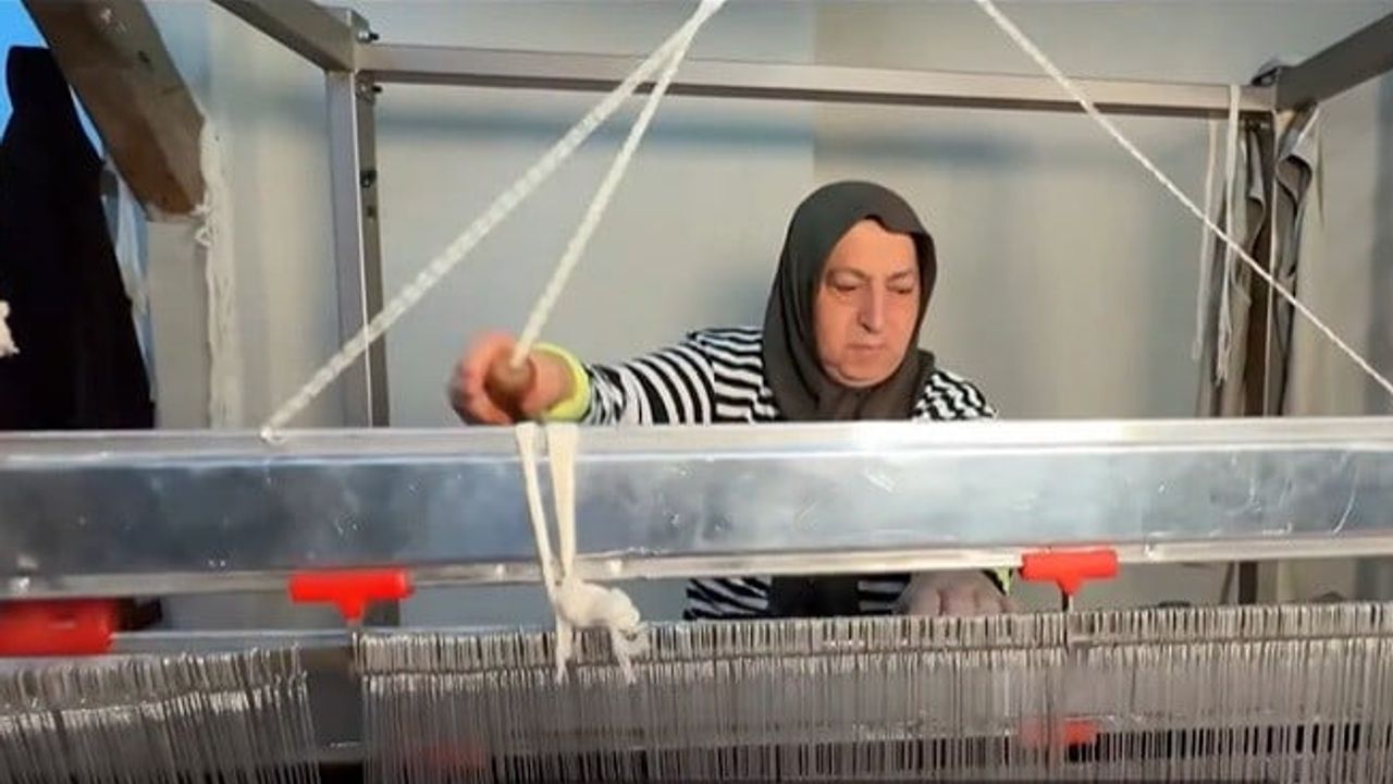 Kemaliye'nin asırlık Gazenne dokuması kadın elinde yeniden hayat buluyor