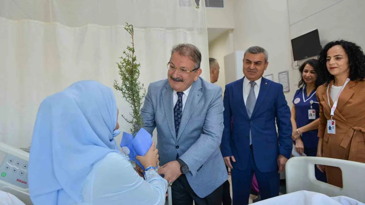 Kepez devlet hastanesinde normal doğum ve emzirmeye kapsamlı destek