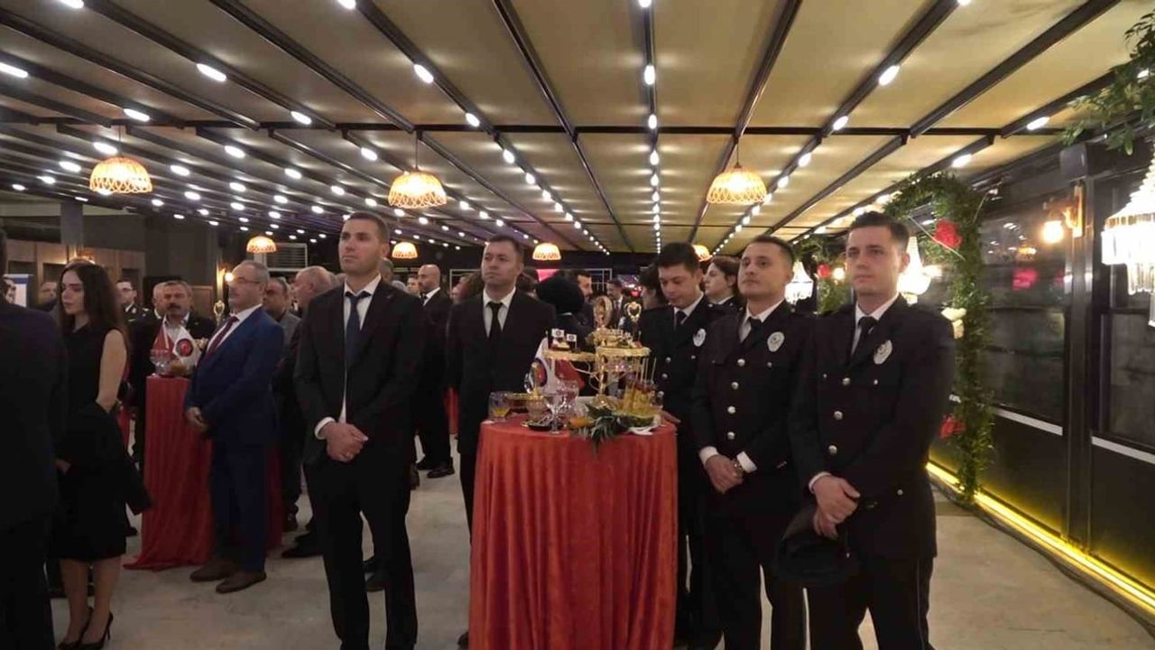 Kilis’te 103'üncü yılın gururu polis evinde kutlandı