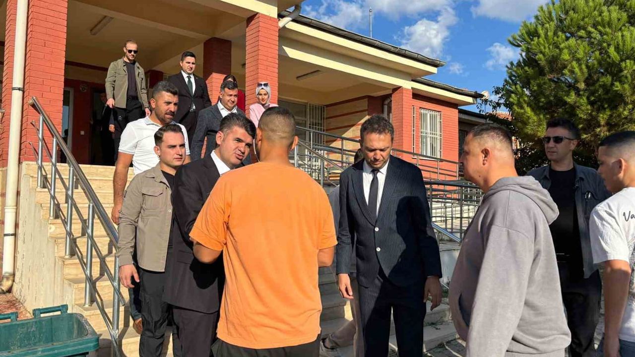 Kilis'te Beşiktaş aşkı imzalı formayla taçlandı