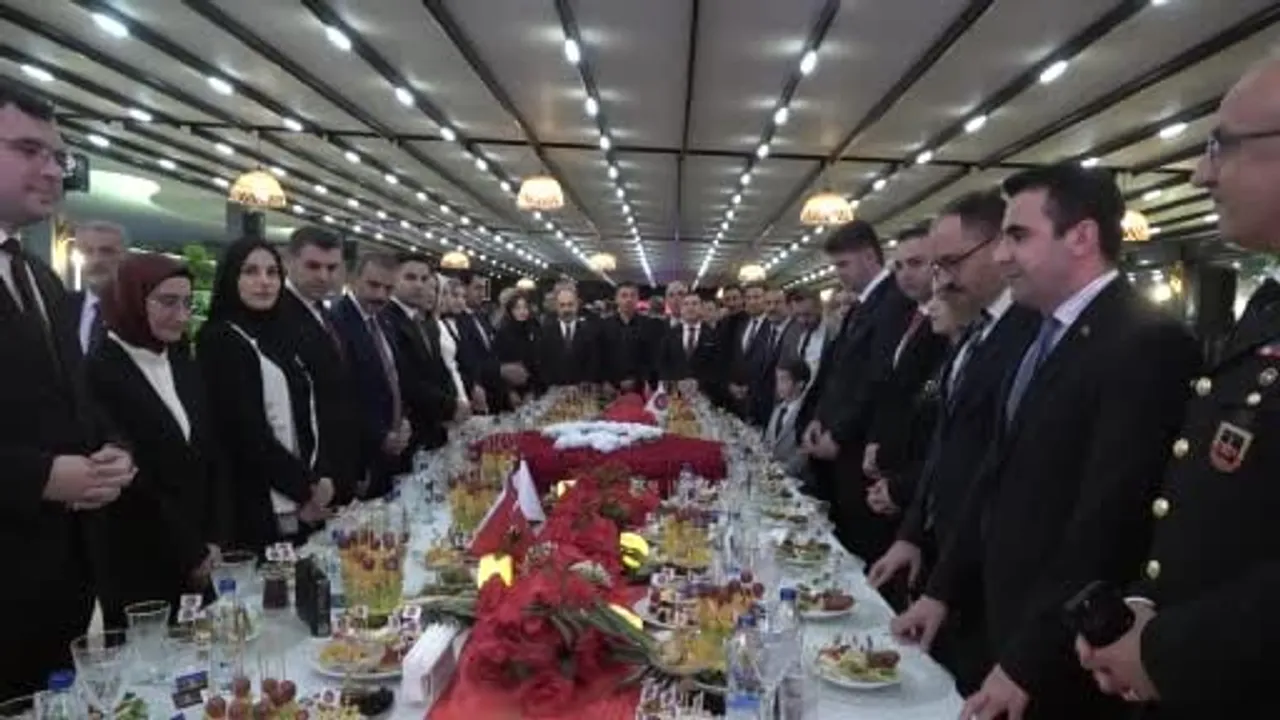 Kilis'te cumhuriyet coşkusu: protokol polis evi'nde buluştu