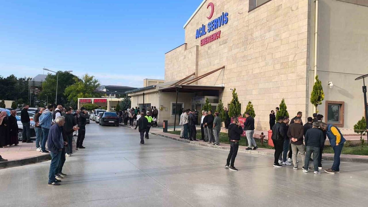 Kireç ocağı çalışmasında gazın etkisiyle 26 işçi hastaneye kaldırıldı