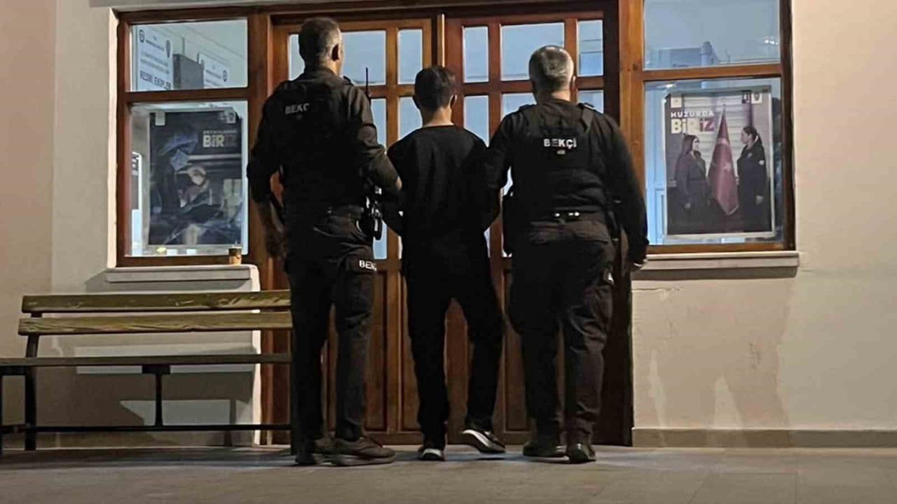 Kırıkkale'de aranan iki hükümlü yakalandı, biri 37 yıl 3 ay 20 gün cezasına sahip