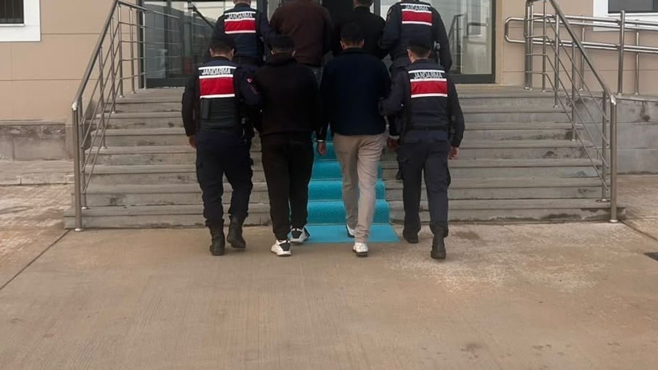 Kırıkkale'de binlerce sentetik ecza hap ele geçirildi, 4 kişi tutuklandı