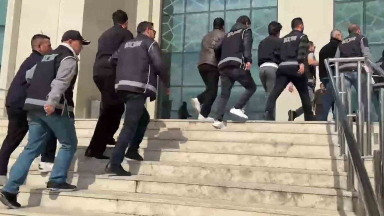 Kırıkkale’de pavyon soruşturmasında milyonluk mali hareketle 10 gözaltı