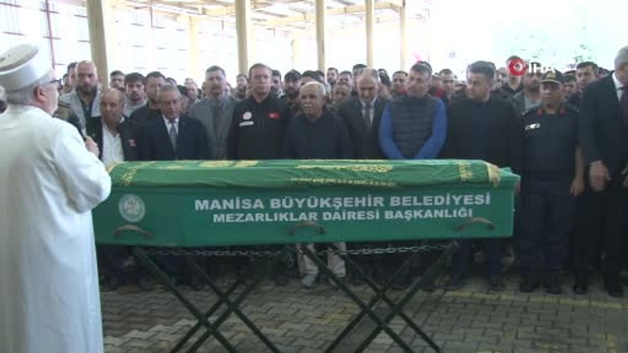 Kırkağaç'ta Ömer Karakaya uğurlandı: geride 2 yaşında bir evlat kaldı