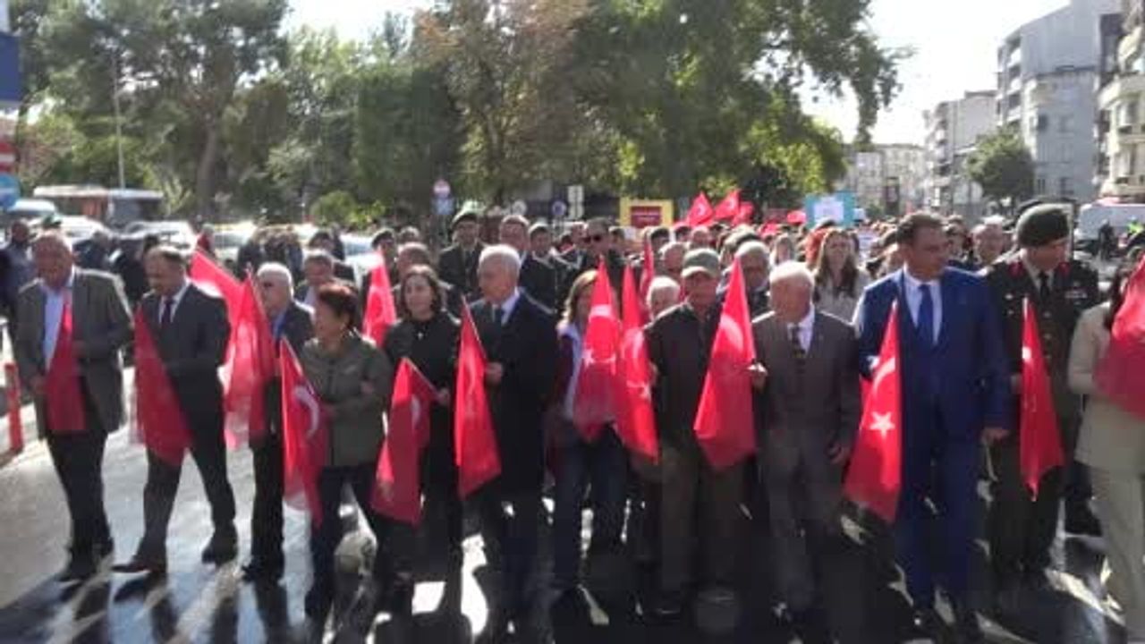 Kırklareli'nde kortejle sağlıklı yaşlanma vurgusu yapıldı