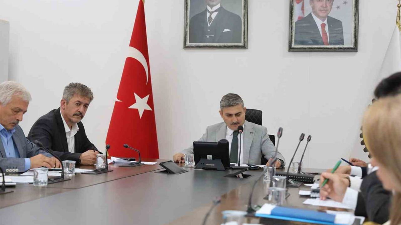 Kırsal hizmetlerin rotası belirlendi: Düzce il encümeni 13 maddeyi karara bağladı