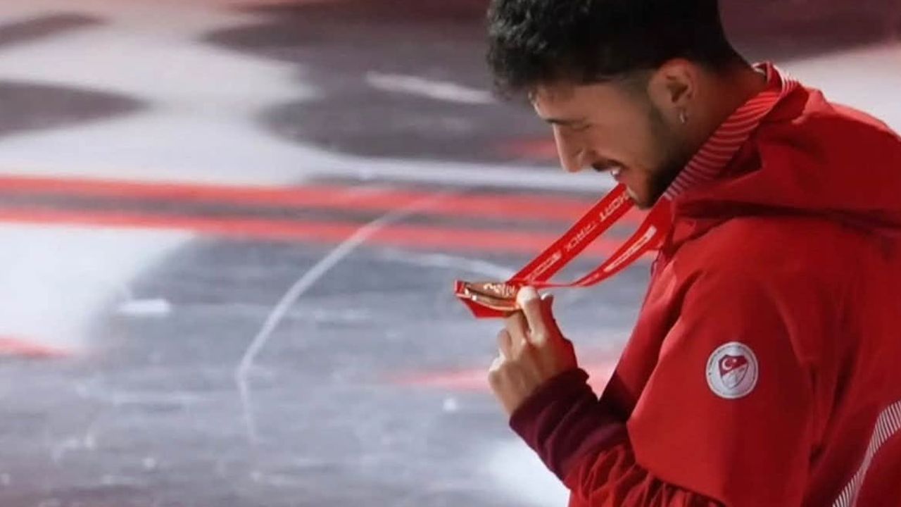 Kısa pistte yeni bir dönem: Furkan Akar dünya turunda bronz madalya kazandı