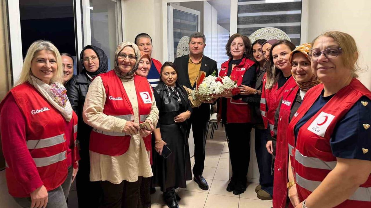 Kızılay kadın kolları Düzce'de esnaf odalarıyla buluştu