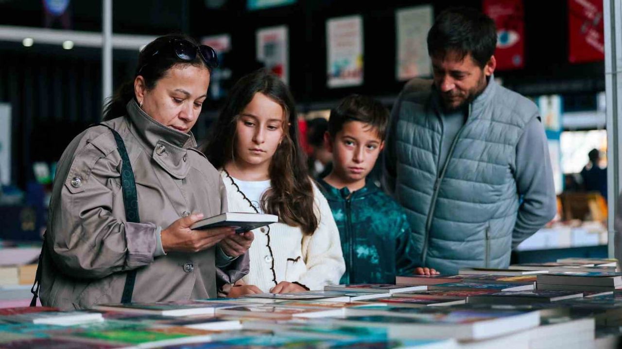 Kocaeli’de 'mutlu şehir' vizyonu kitap fuarında gündeme geldi