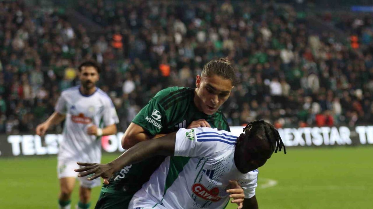 Kocaeli'de skor değişmedi: Kocaelispor ile Çaykur Rizespor 0-0