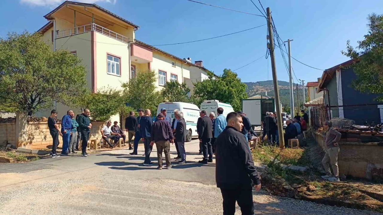 Konya'da aynı aileden üç kişi trafik kazasında yaşamını yitirdi