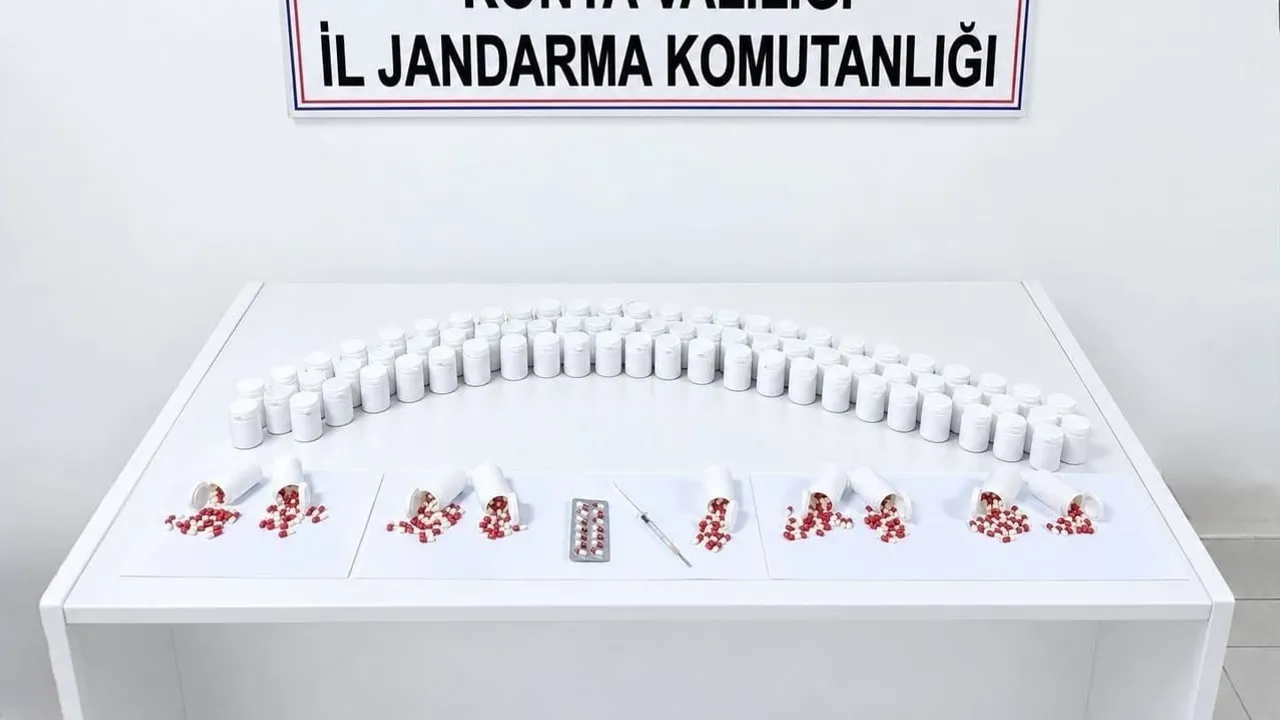 Konya'da jandarmadan 15 günlük takip: binlerce sentetik hap ve çeşitli uyuşturucular ele geçirildi