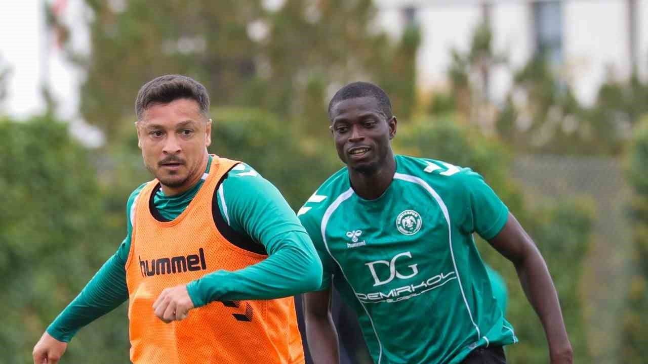 Konyaspor, Galatasaray maçı hazırlıklarına Murat Kurum Tesisleri'nde başladı