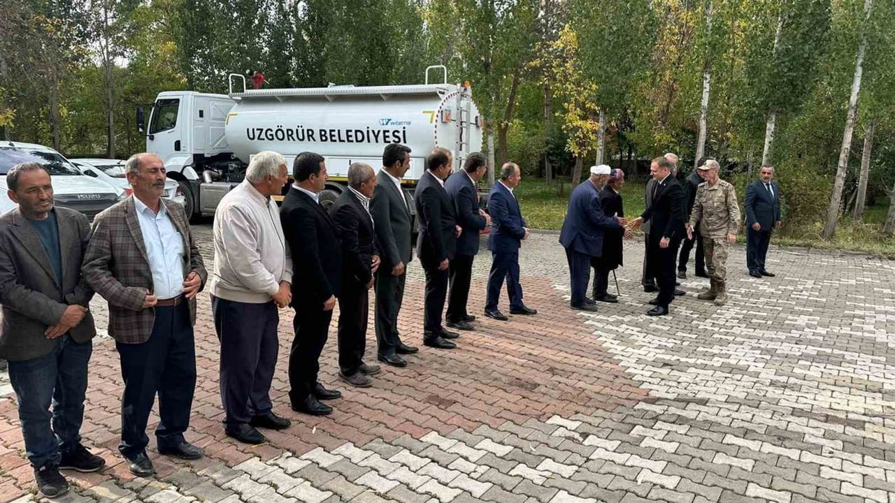 Koordinasyon öne çıktı: kaymakam Ömer Övünç Koşansu Erentepe ve Uzgörür'de projeleri değerlendirdi