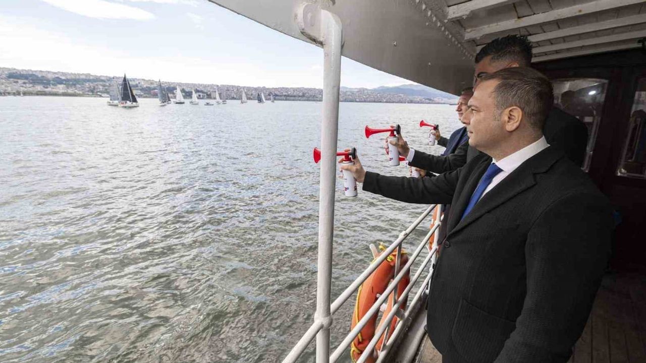 Körfez'de yelkenler cumhuriyet için açıldı