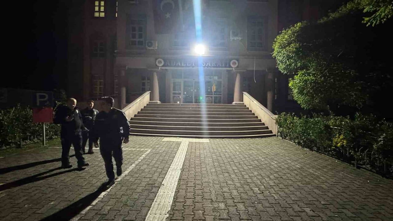 Kovalamaca dağlık arazide sona erdi: Alaplı'da 5 kişi adli kontrolle serbest
