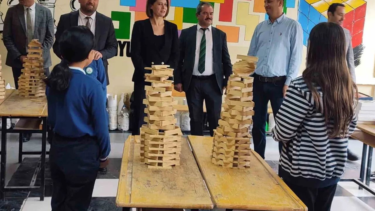 Köy okulunda geleceği tohumlayan bilim atölyeleri