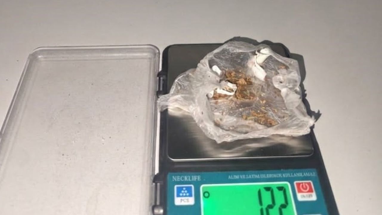 Kozan'da huzur uygulaması: silah, mühimmat ve uyuşturucu ele geçirildi