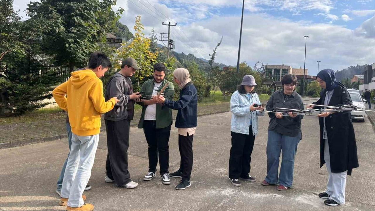 KTÜ öğrencileri uzaydan gelen sinyallerle uluslararası ARISS ödülünü kazandı