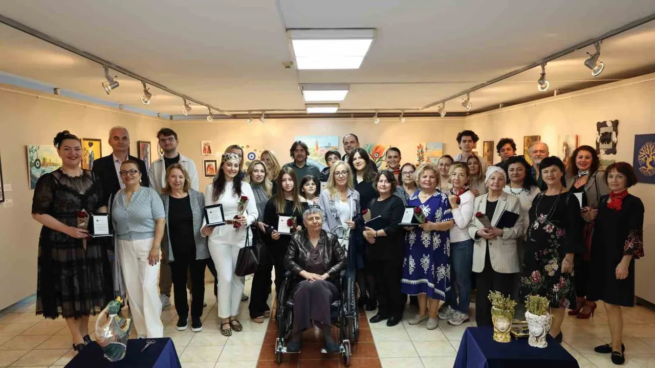 Küçükçekmece'de evrensel tema: nazarın izleri AKSM'de