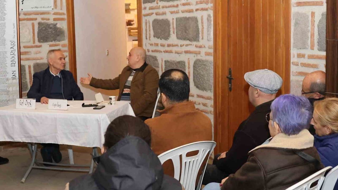 Kurşunlu Han'da Manisa'nın değişen yüzü: çarşı, plak ve anılar