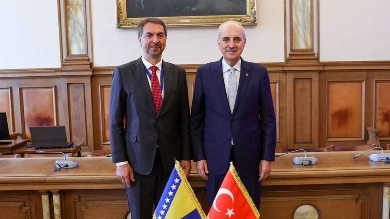 Kurtulmuş romada çavara ile bir araya geldi: parlamentolar aracılığıyla dostluğu güçlendirme mesajı