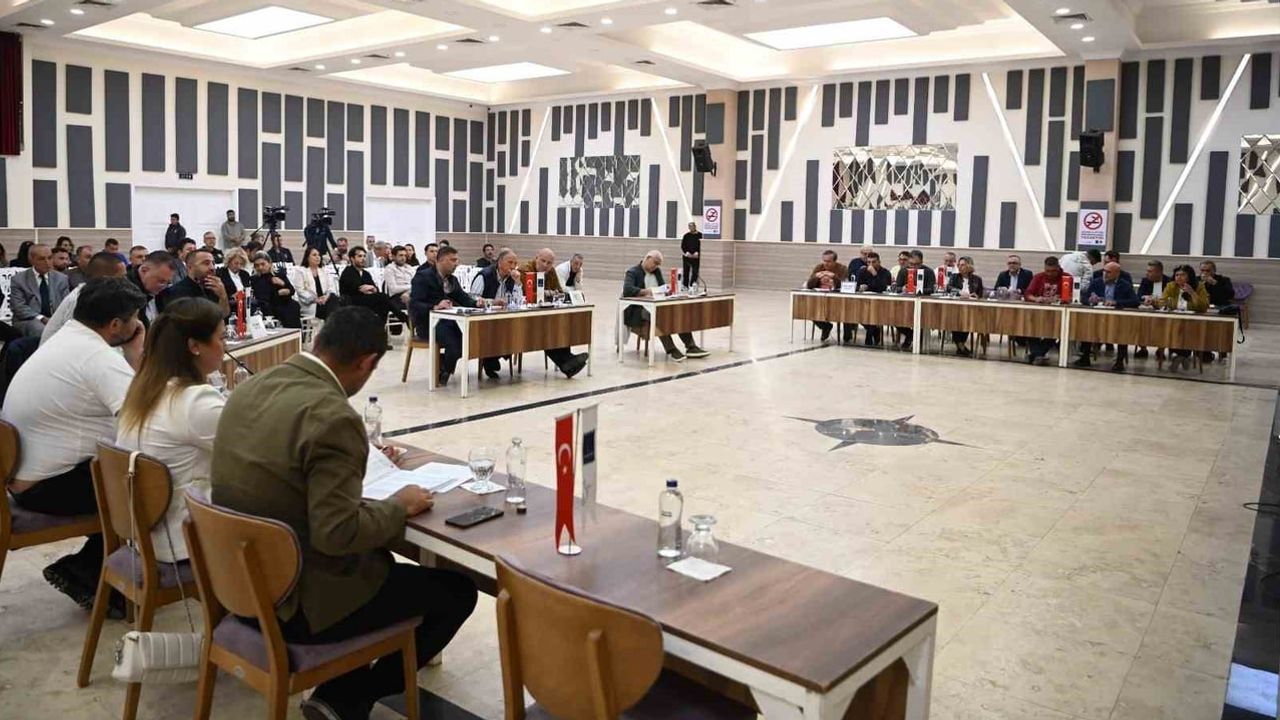 Kuşadası belediyesi 2027 mali planında 3 milyar 750 milyon TL'lik denge