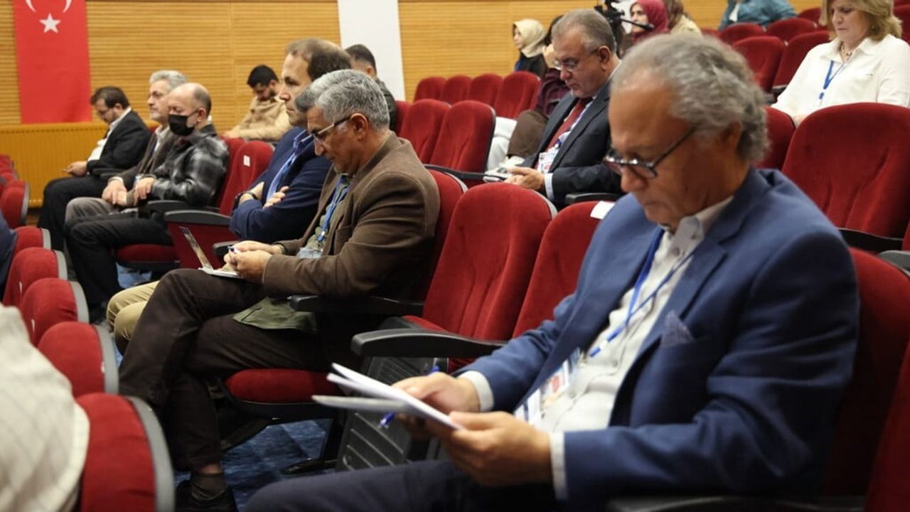 Kütahya'da Evliya Çelebi üzerine disiplinlerarası sempozyum