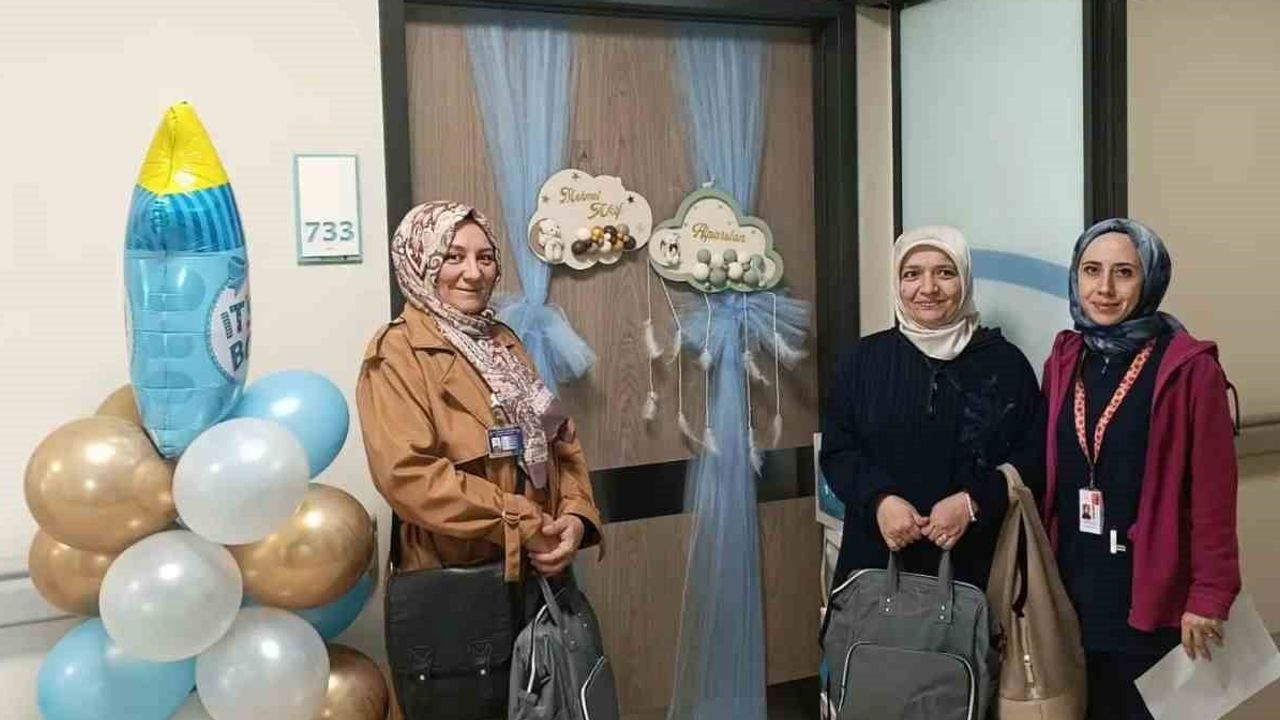 Kütahya'da Minik Kalpler projesiyle yenidoğan ve aile ziyaretleri