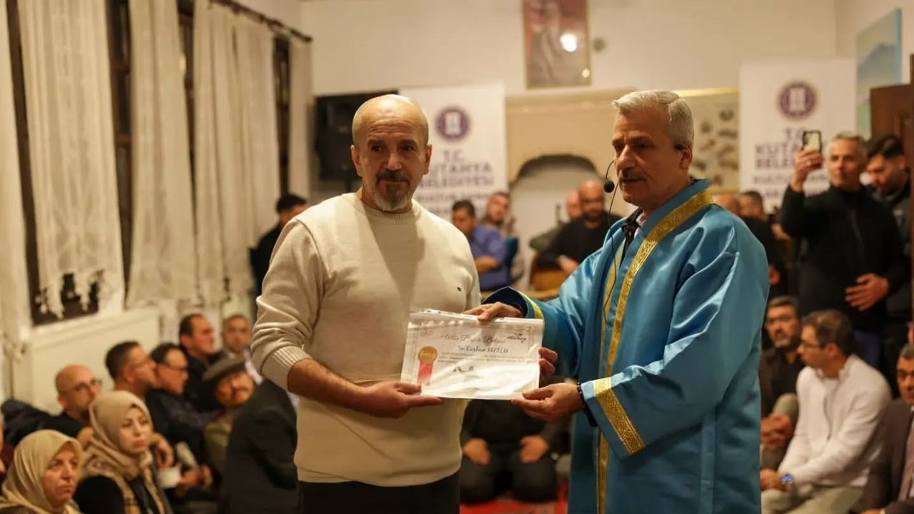Kütahya'nın kültürel elçilerine sertifika takdim edildi