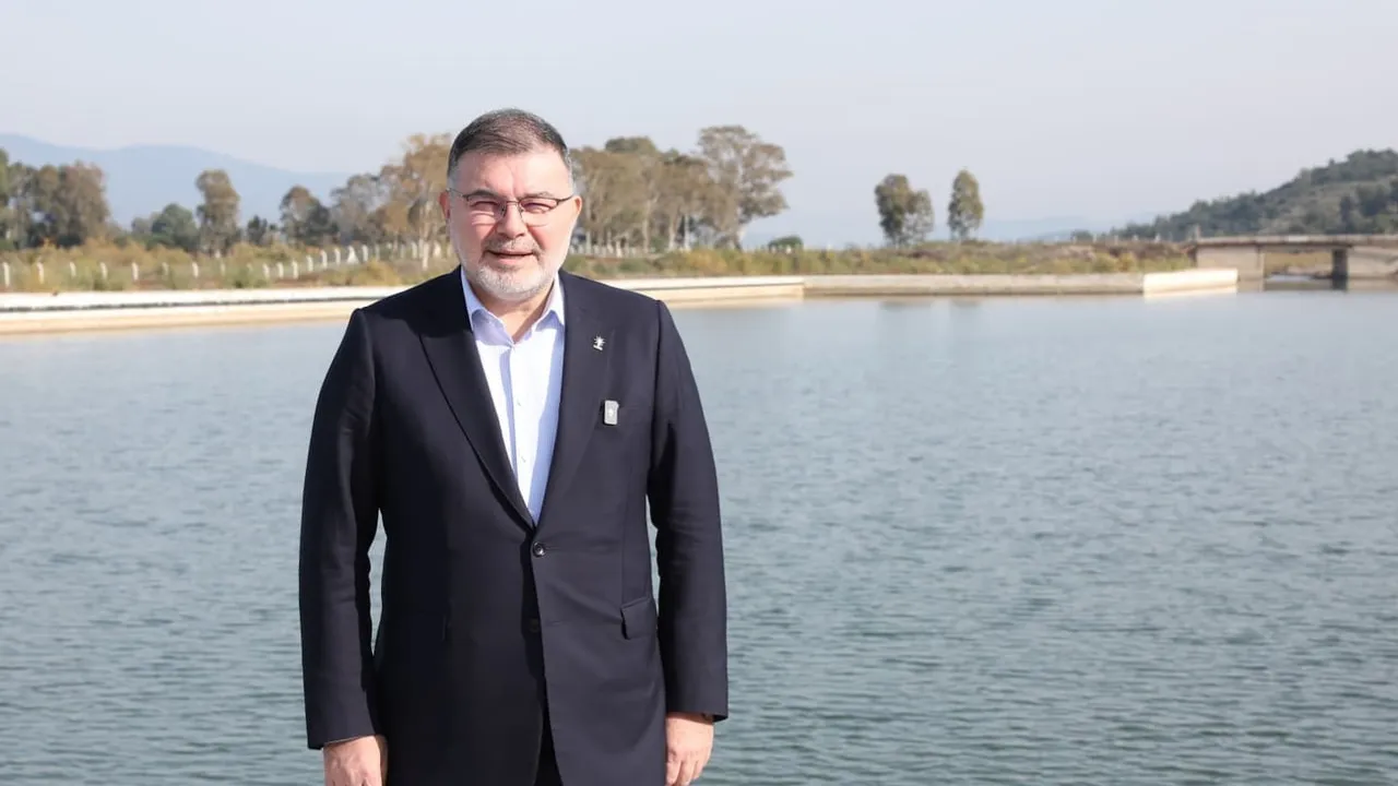 Kuzey Ege’nin çekim merkezi: Yeni Foça yat limanı bölgeyi canlandırıyor