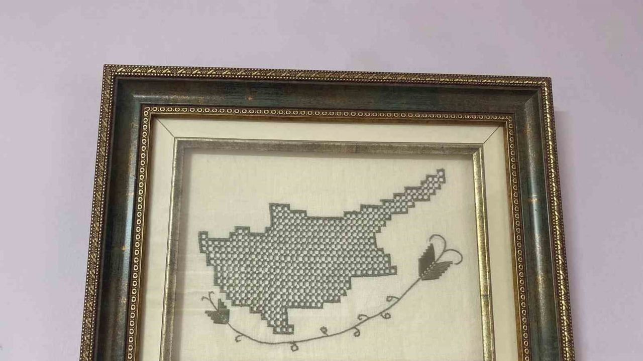 Lefkara nakışı geçmişin motiflerini modern tasarıma taşıyor