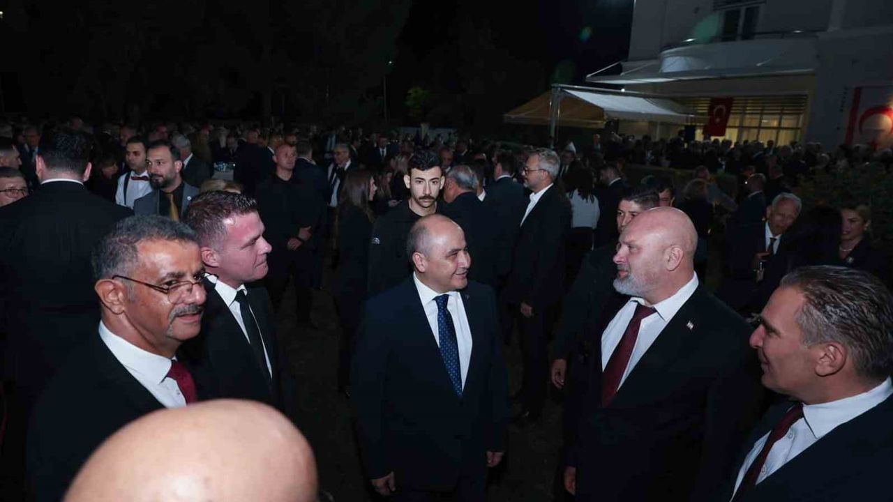 Lefkoşa'da cumhuriyet coşkusu büyükelçilik resepsiyonunda yükseldi