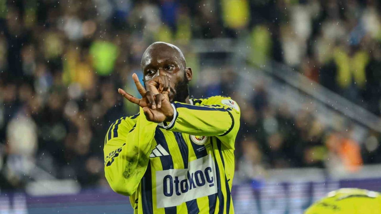 Lukaku sahada sesini Fenerbahçe formasıyla ilk golle duyurdu