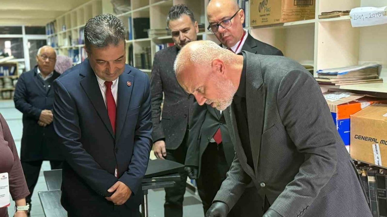 Maarif hafızası dijitalleşiyor: Balıkesir'de arşivler geleceğe taşınıyor