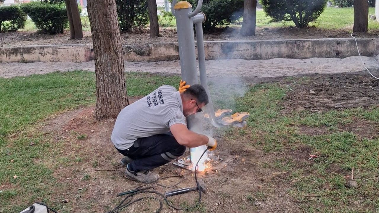 Mahalle talepleri doğrultusunda Şehzadeler’de 67 park ve spor alanı yenileniyor
