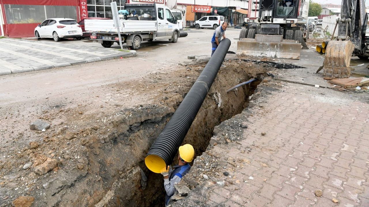 Mahalle yolları için MASKİ'den yoğun yağışa hazırlık çalışması