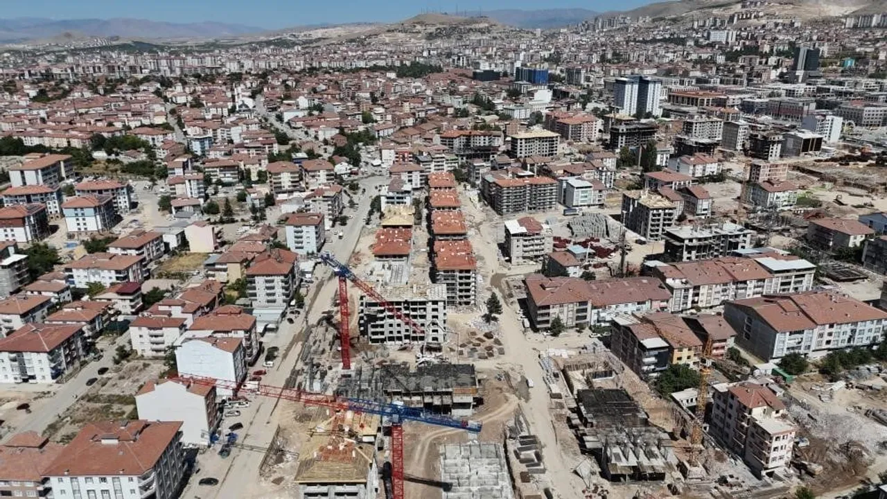 Malatya'da efruz apartmanı davasında sekiz sanığa hapis, dört sanık beraat etti